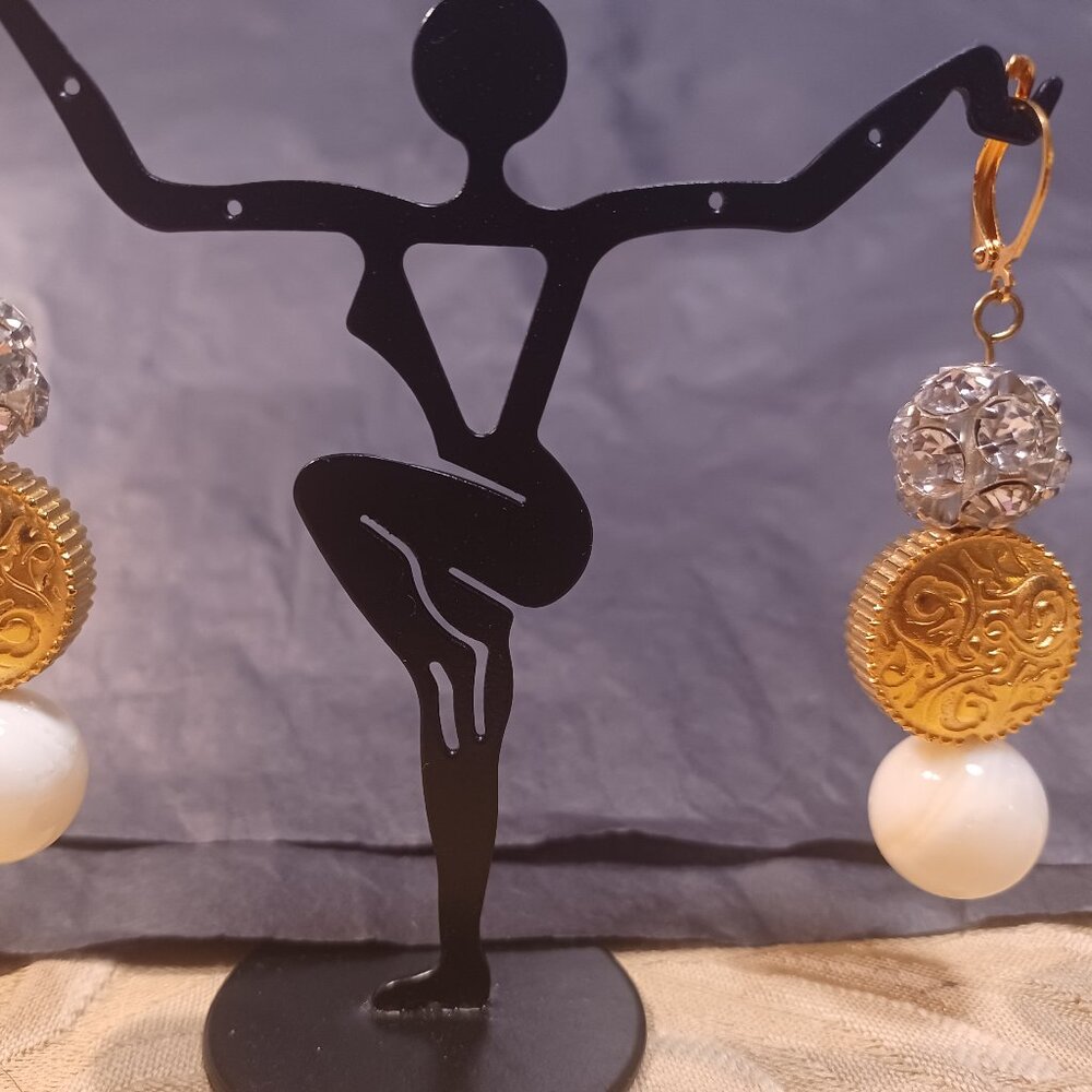 The "IT" Girl Earrings